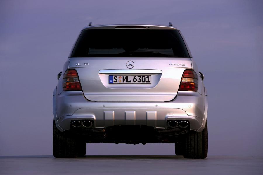  Mercedes-Benz ML63 AMG 2007 года  (фото 3 из 42)